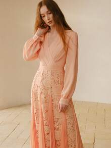 MOTF PREMIUM 女士撞色蕾丝褶裥中长连衣裙 - 橘色 - 查看 6