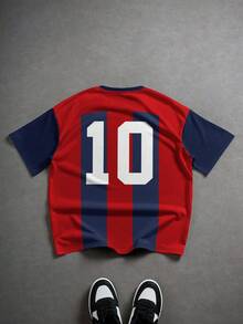 Aesthetic Post 复古街头风，巴塞罗那 Spotify 标志和徽章刺绣，男士红蓝条纹短袖足球球衣 T 恤 - 彩色 - 查看 2