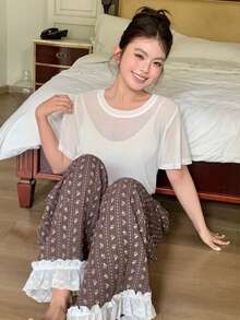 Dazy Plus Pantalones de pijama holgados con volantes y estampado floral para mujer de talla grande - Marrón - Ver 2