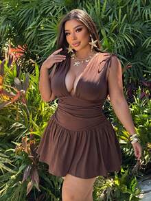 Coolane 女士加大码春夏深V领修身迷你裙，双层裙摆，度假/街头风格。 - 杏色 - 查看 8