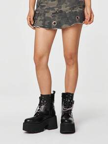 ROMWE Grunge Punk Giày bốt cổ ngắn đế cao buộc dây phong cách punk đường phố dành cho nữ, mang hơi hướng thẩm mỹ tối màu, gợi cảm và cá tính với dây xích kim loại có khóa điều chỉnh, khóa kéo bên hông tiện lợi, hoàn hảo cho các câu lạc bộ đêm, lễ hội, tiệc tùng và các lễ hội âm nhạc. - màu đen - Xem 2