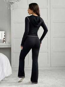 SHEIN EZwear 女士新款瑜伽运动黑粉撞色缝线修身连帽外套和喇叭裤套装 - 黑色 - 查看 2
