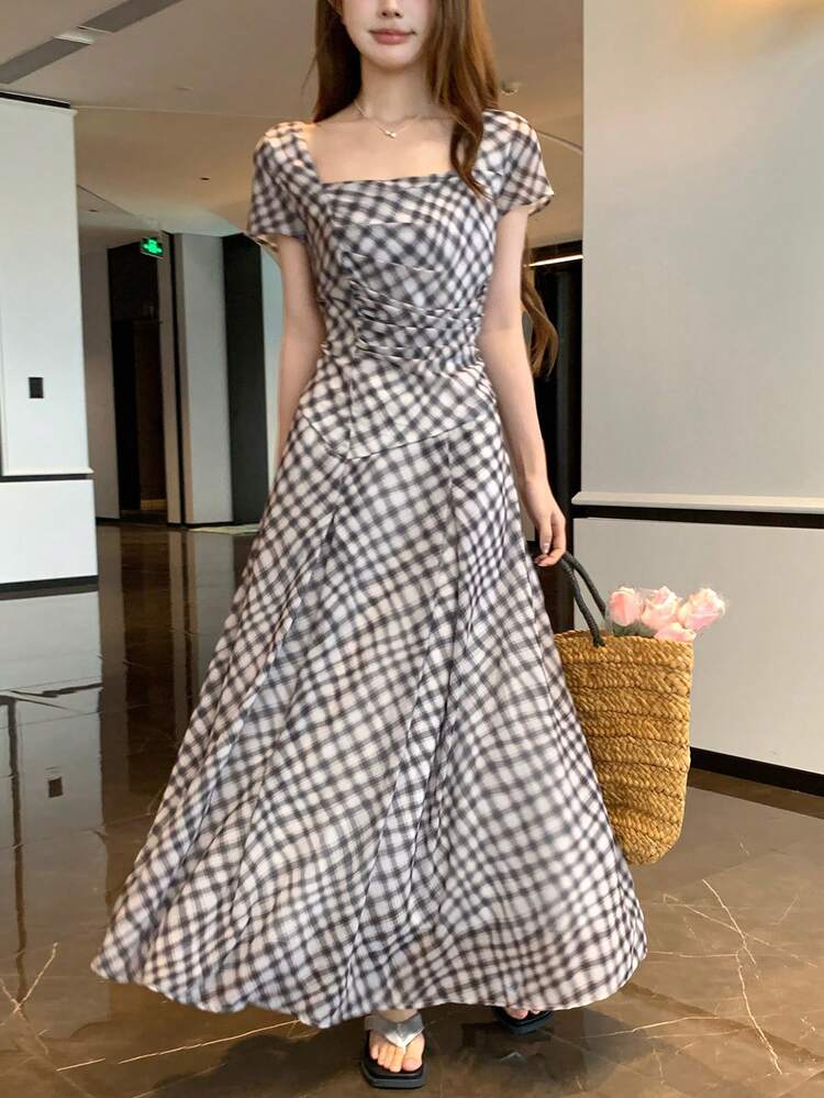 Women's Square Neck Short Sleeve Plaid Pleated Elegant Long Dress For Summer