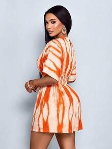 SOLERSUN Bộ jumpsuit nữ in hoa, cổ chữ V sâu, tay cánh dơi, eo nhún bèo. - trái cam - Xem 2
