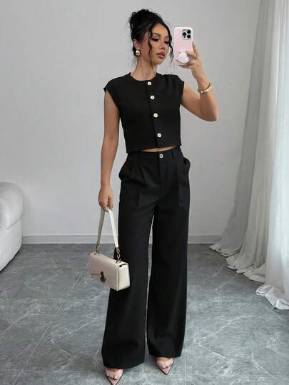 Dos Piezas Modernas: Blusa sin Mangas Corta y Pantalones de Corte Amplio, Comodidad con Toque Sofisticado