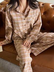 DAZY 简约格子宽松衬衫式女士睡衣套装 - 卡其色 - 查看 10