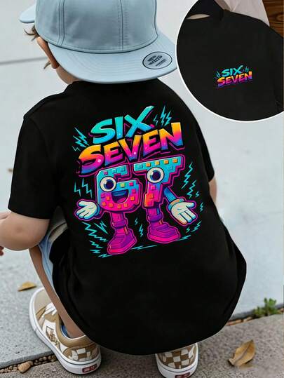 春夏男童休闲时尚创意个性清新简约数字67卡通积木闪电字母标语印花休闲基础款黑色短袖T恤，舒适日常穿着，温暖的夏秋款式，适合春、夏、秋季穿着。