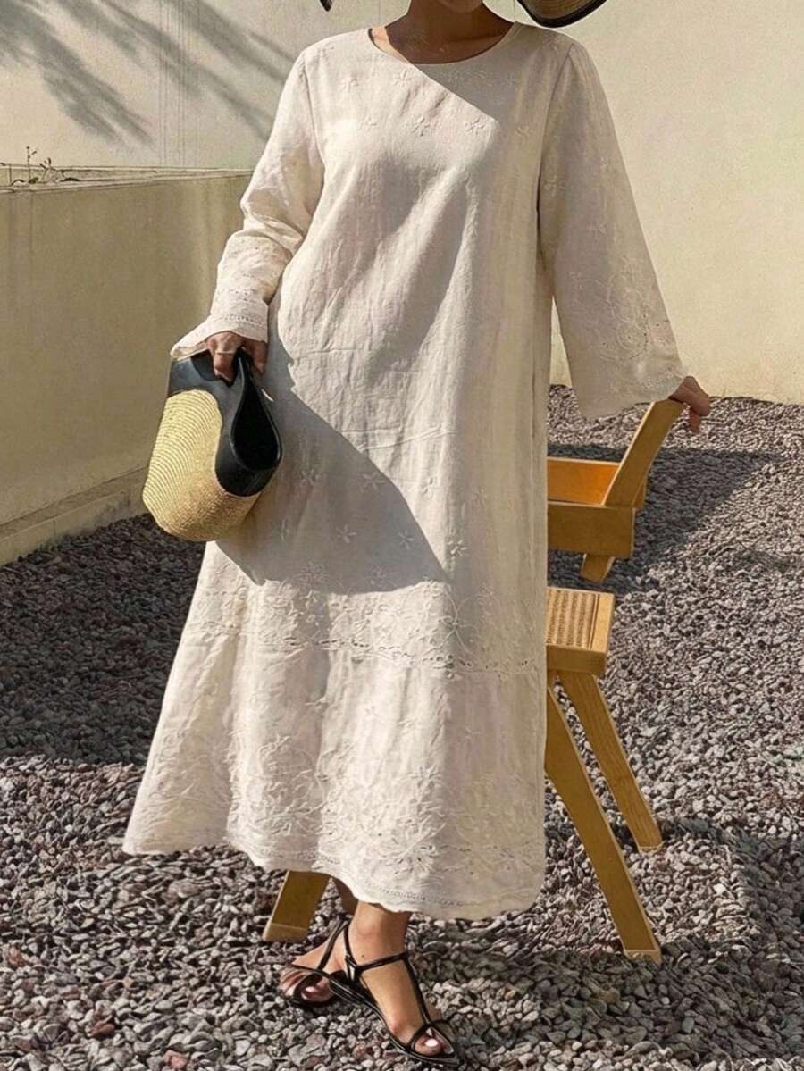 Dazy Plus 优雅长款休闲蕾丝连衣裙，圆领 - 杏色 - 查看 1