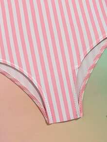 SHEIN Traje de baño de una pieza con volantes y estampado digital para niñas bebé, para primavera/verano/otoño, para vacaciones en la playa - Rosa coral - Ver 7