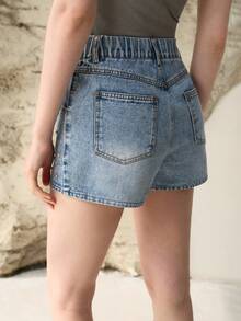 MOTF PREMIUM RHINESTONE WASHED DENIM SHORTS - Medium Wash - View 3