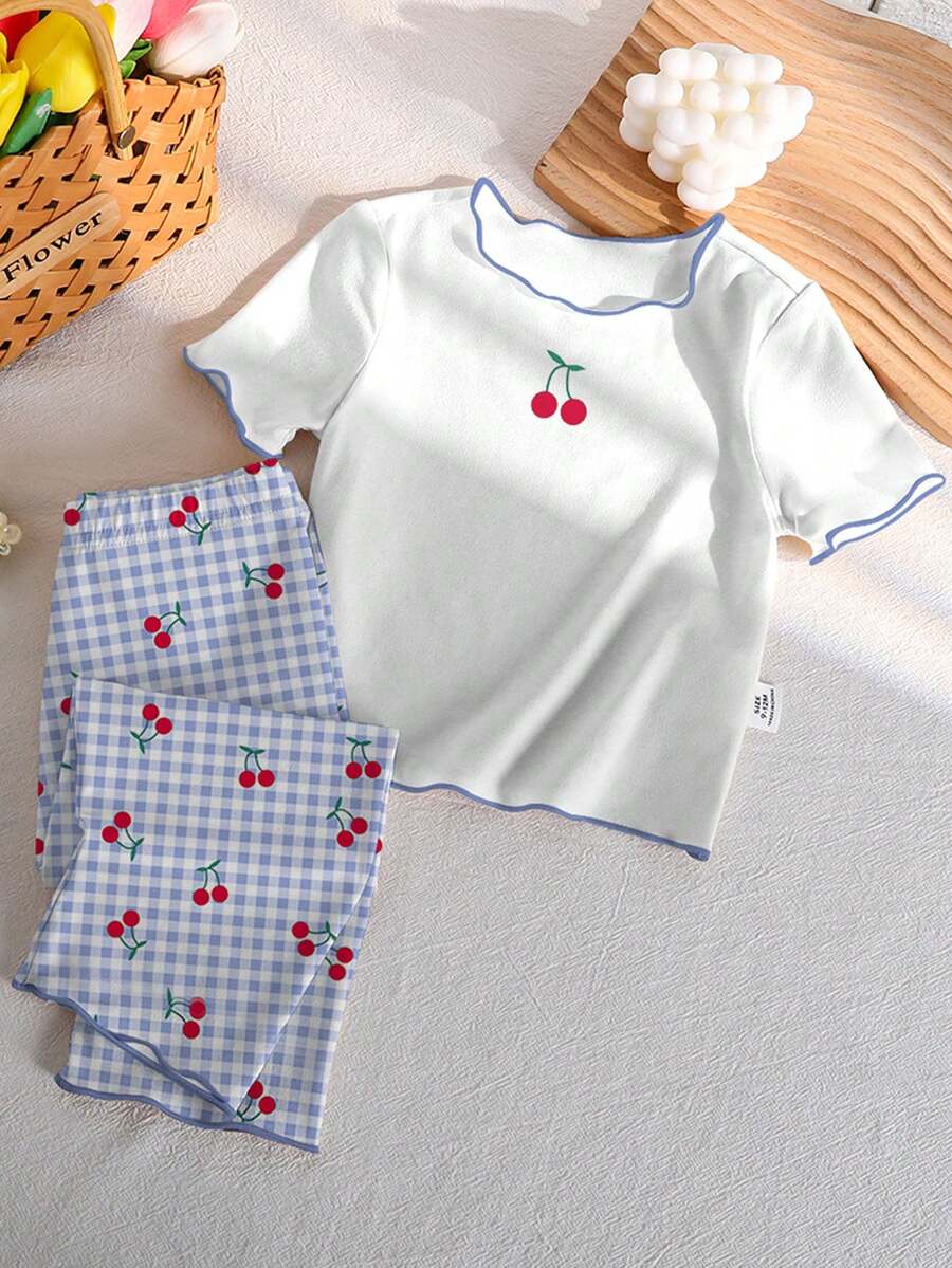 SHEIN Playful Pals 女婴两件套睡衣套装，白色樱桃图案荷叶边领上衣和格子裤，适合所有季节 - 白色 - 查看 1