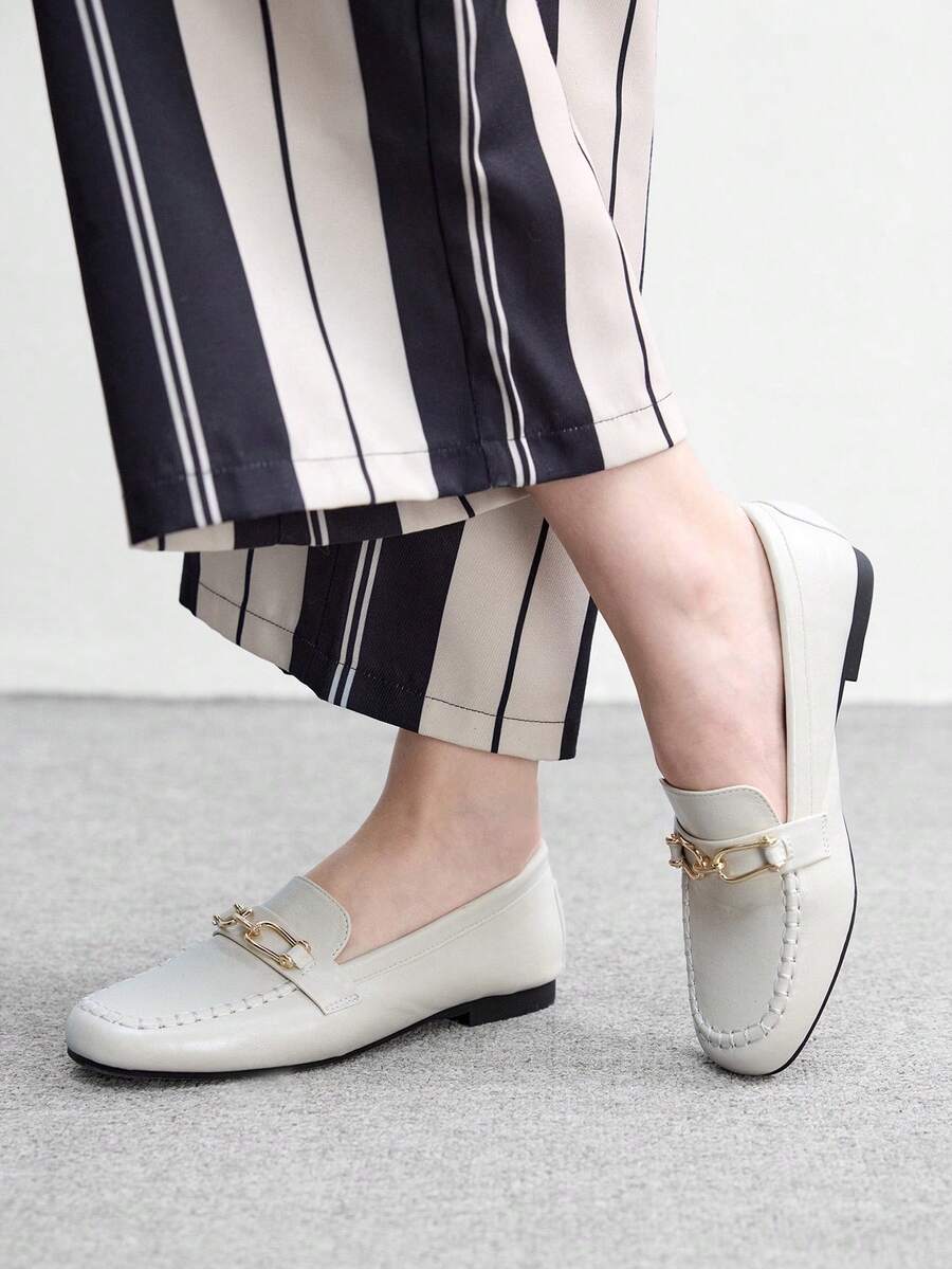CUCCOO BIZCHIC Women's White Horsebit Bean Shoes Are Casual Flat Shoes Suitable For Daily Commuting And Leisure Travel. Spring Shoes - White - View 1
