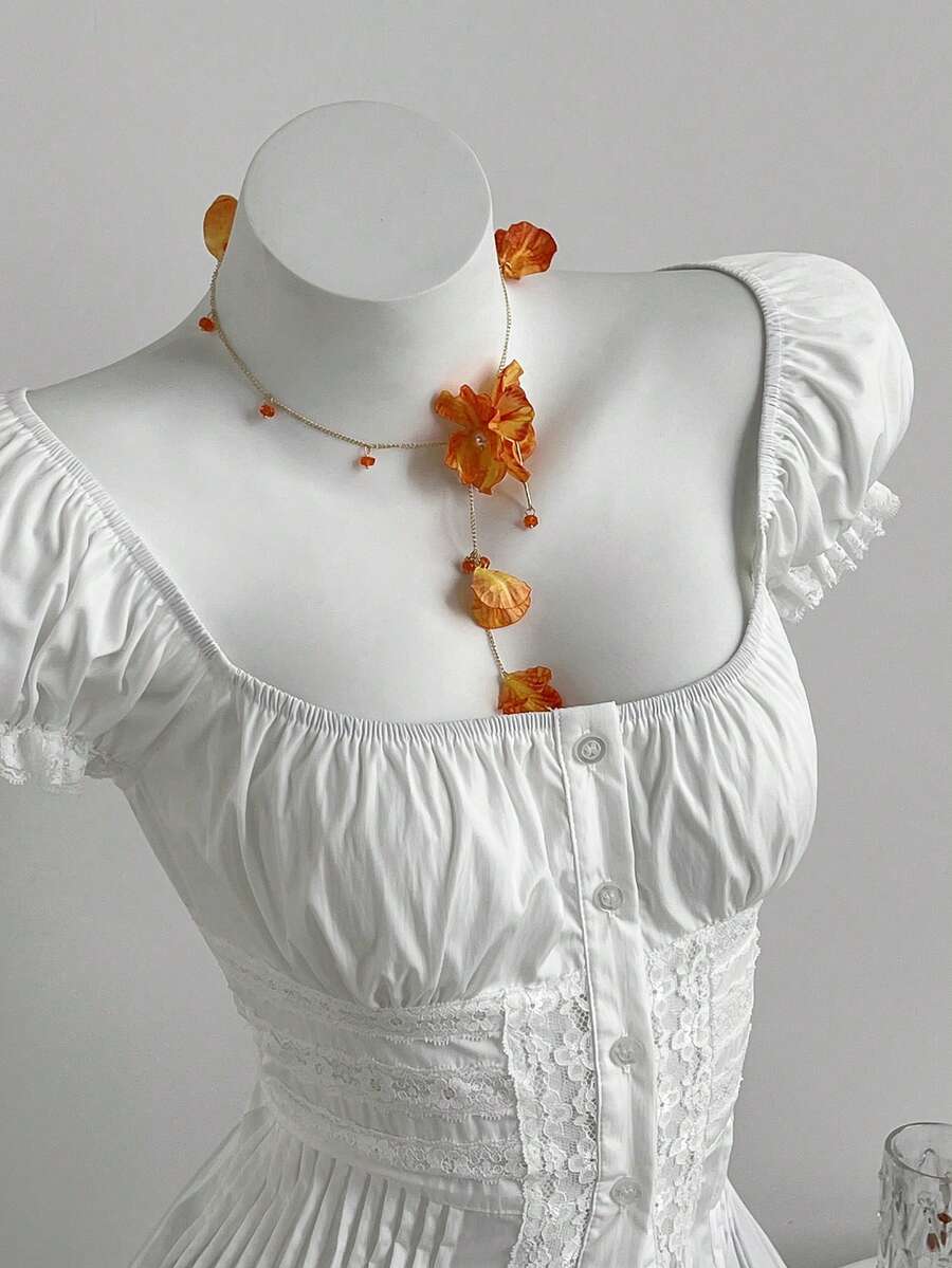 Elamini Áo kiểu ngắn tay ôm eo, cổ xếp ly, tay cánh hoa, phối ren tinh tế dành cho nữ. - trắng - Xem 1