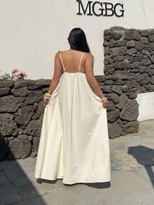 Sunnyshic 大码时尚碎花宽松摆吊带裙，春夏度假风 - 杏色 - 查看 2