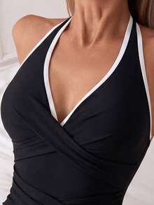 Swim Vcay 2026春夏女士黑白拼接撞色露背修身度假深V领连体泳衣 - 黑與白 - 查看 4