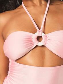 MISSGUIDED Traje de baño de una pieza con cuello halter fruncido, con detalle de corte y tirantes ajustables con lazo lateral, para vacaciones en la playa y verano - Rosa - Ver 2