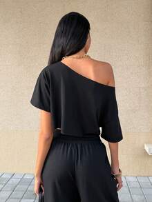 SHEIN Unity 女式白色不对称领口短款流苏上衣，超大街头百搭 Y2K 时尚性感短袖 T 恤，春夏 - 黑色 - 查看 2