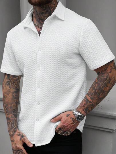 Manfinity CasualCool Men's Casual Everyday Style With An INS-Inspired Touch: A Geometric Knitted-Texture Jacquard Short-Sleeved White Shirt Featuring A Buttoned Front. This Piece Exudes Elegance And Romance, Making It Perfect For A Hawaiian Seaside Vacation Or Everyday Wear. It Also Serves As A Thoughtful Gift For A Boyfriend Or Husband, Embodying A Refined And Romantic French Flair. Men's Geometric Jacquard Single-Breasted Casual Short Sleeve Shirt, Men's Summer Shirts, Men's Fashion Summer Button Down Shirt, Men Clothes Men Shirts, Nice Shirts For Men