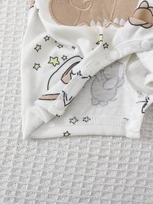 SHEIN Vintaside Kids 2件套新生儿宝宝休闲可爱卡通大象刺绣圆领按扣肩短袖连体衣和帽子套装 - 彩色 - 查看 4