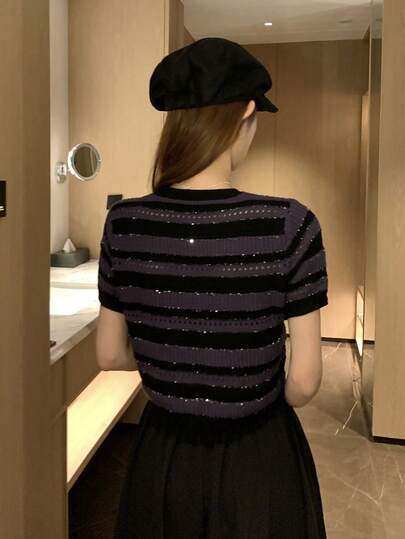 DAZY Women's Hollow-Out Contrast Color Knit Top, Korean Style Versatile Round Neck Sweater