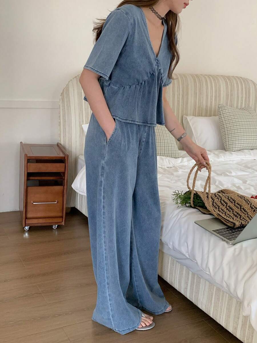 DAZY Women's Fashion Casual V-Neck Short Sleeve Denim Set - Blue - View 1