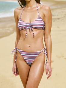 Nöista 比基尼套装，上衣为蓝色横条纹，中间有褶皱，下装两侧有可调节系带。 - 彩色 - 查看 3