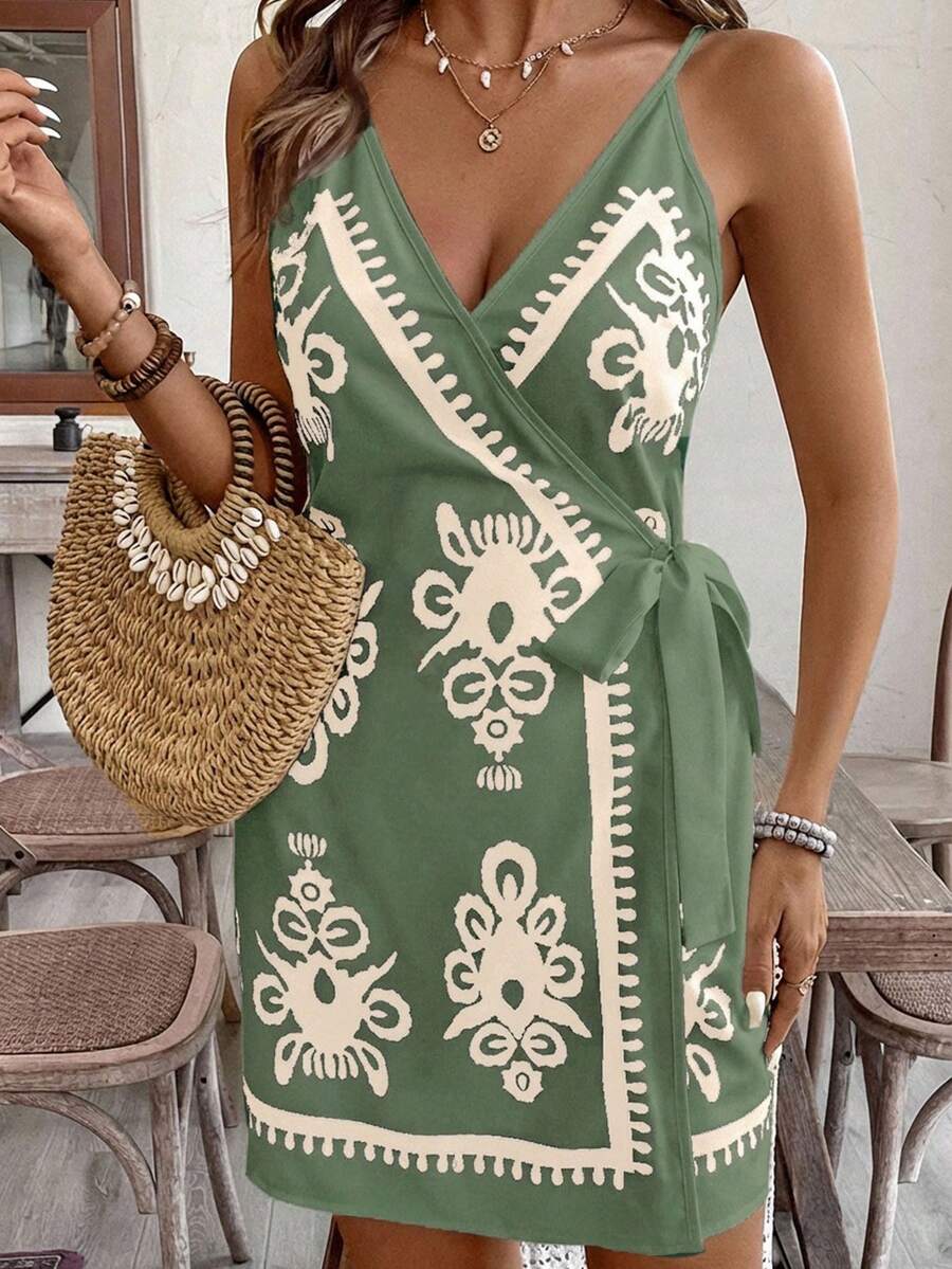 SHEIN VCAY 大码女式V领交叉结印花休闲度假约会吊带裙 - 綠色 - 查看 1