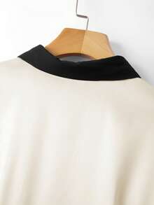 GlowEve CURVE 大码女装春夏新款优雅撞色缎面亮面A字连衣裙，法式复古收腰修身衬衫领高领设计，奢华迷人 - 杏色 - 查看 7