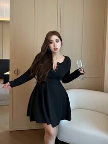 Vibekara Plus Size Women Button Half-Open Collar Sexy Bodycon A-Line Everyday Dress - Black - View 4