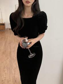 Dazy Tall 高个女式天鹅绒花瓣袖连衣裙，翻领设计 - 黑色 - 查看 3