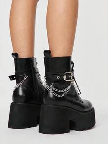 ROMWE Grunge Punk Giày bốt cổ ngắn đế cao buộc dây phong cách punk đường phố dành cho nữ, mang hơi hướng thẩm mỹ tối màu, gợi cảm và cá tính với dây xích kim loại có khóa điều chỉnh, khóa kéo bên hông tiện lợi, hoàn hảo cho các câu lạc bộ đêm, lễ hội, tiệc tùng và các lễ hội âm nhạc. - màu đen - Xem 5