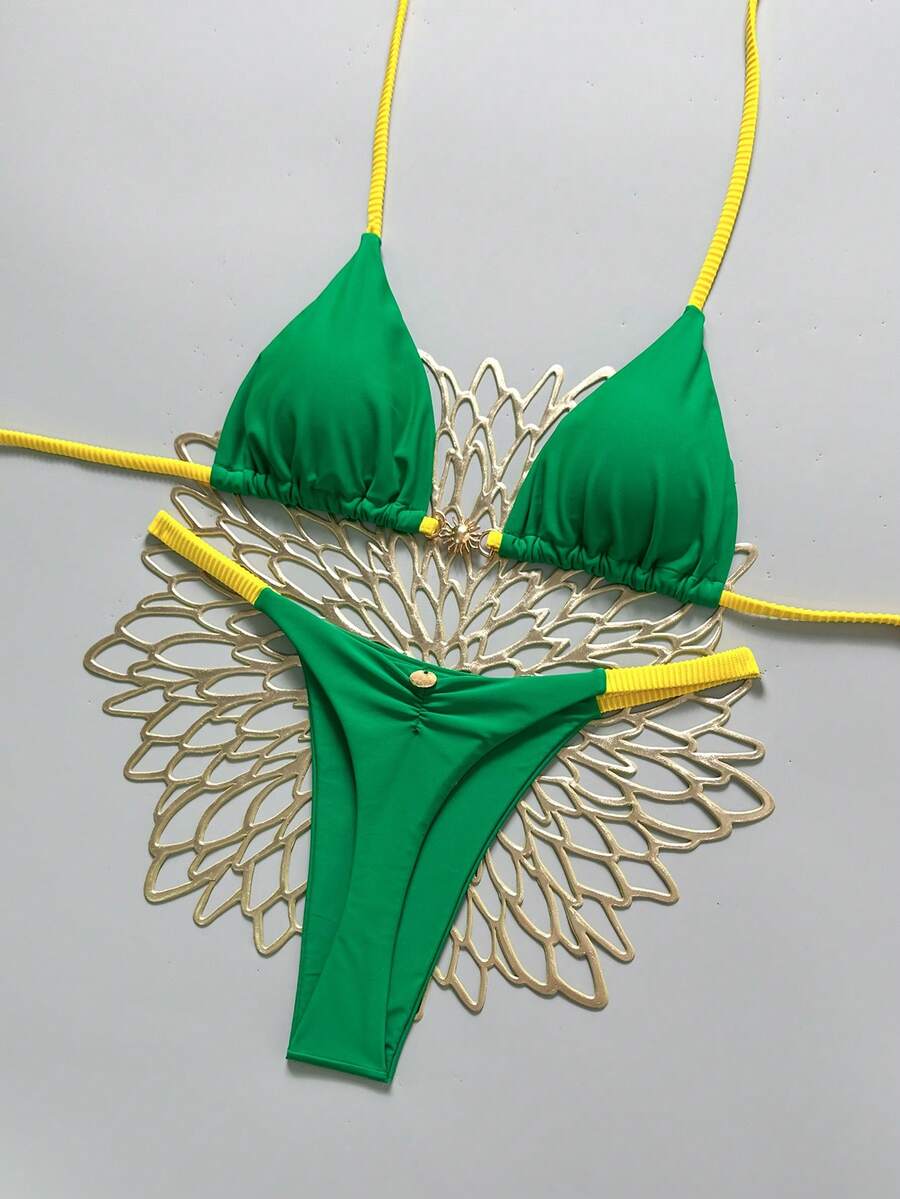 Swim Mod Bộ bikini hai mảnh nữ kiểu dáng mới, cổ chữ V, hở lưng, đính kim loại, màu trơn, hình tam giác, quần lọt khe gợi cảm, thích hợp cho mùa xuân/hè. Bộ bikini cho nữ, đồ bơi có gọng, áo ngực có gọng, bikini dự tiệc, đồ bơi cho nữ. - màu xanh lá - Xem 1