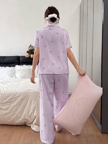 SHEIN Napfluff Conjunto de pijama de mujer con estampado de lazo a rayas en rosa, de manga corta y cuello solapa - Morado - Ver 2