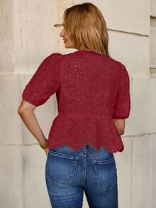 Solivie 女士前系带花瓣袖可爱刺绣度假优雅上衣，适合情人节穿着 - 酒紅色 - 查看 2