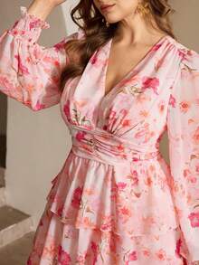 Roveilla 加大码粉色碎花雪纺短款连衣裙，深V领，超长常规袖，层叠下摆，波西米亚风修身A字裙摆，女士碎花连衣裙，粉色碎花连衣裙，春季连衣裙，碎花印花连衣裙 - 粉色 - 查看 1