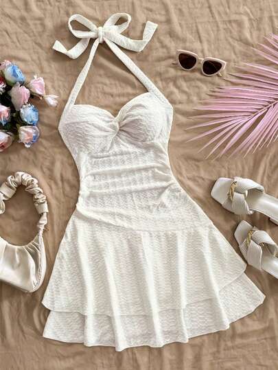SHEIN Sweet Style White Short Cake Dress For Girls With Halter Neck, Bowknot, Waist-Cinching, Snug Fit Effect, And Ruffled Details - A Dazzling Choice For Sweet Teen Girls' Graduation Dance, Featuring Spaghetti Straps, Bowknot Decorations, And A Slim-Fit Short Design.
