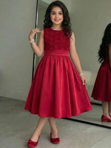 Elegante abito da ragazza in maglia rossa vino con ricamo e inserti, abito da damigella, abito per la stagione dei matrimoni - Bordò - Visualizzare 4