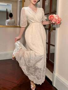 DAZY Đầm dài nữ cổ chữ V, tay ngắn, chất liệu ren, thanh lịch, thích hợp cho phong cách thường ngày. - Màu be - Xem 5