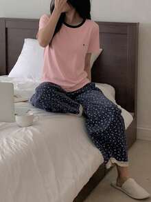DAZY 2件套女士撞色领修身短袖T恤和宽松碎花长裤睡衣套装，夏季 - 淺粉色 - 查看 5