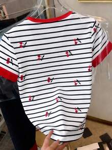 Camiseta de mujer de manga corta con cuello redondo, estampado de bandera americana y letras en bloques de color - Multicolor 14 - Ver 2