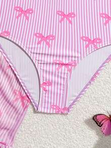 SHEIN Conjunto de traje de baño de una pieza con estampado de lazo a rayas rosa y falda con volantes para niña preadolescente, moda casual - Rosa - Ver 4