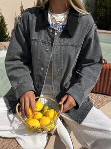 DAZY 女士撞色翻领宽松超大口袋装饰街头休闲牛仔夹克外套 - 灰色 - 查看 5