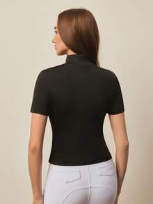 Dewbera 休闲百搭黑色短袖拉链夹克，线条设计，修身显瘦 - 黑色 - 查看 2