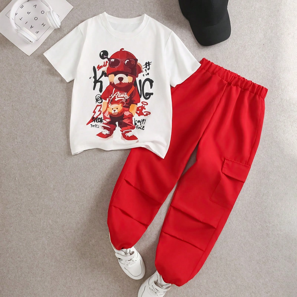 Conjunto deportivo casual de 2 piezas para niños preadolescentes: Camiseta de cuello redondo con gráfico de verano nuevo y pantalones cargo plisados