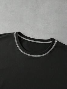 PAVTROS Bộ đồ nam tối giản in họa tiết, cổ tròn, tay ngắn gồm áo thun và quần short. - màu đen - Xem 4