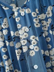 EMERY ROSE Plus Ditsy Floral Long Summer Dress With Sleeves Half Button Maxi Dress - Blue - View 10