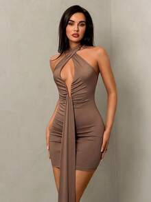 Glamine 棕色纯色系带露背性感优雅迷人女神装，深V领女士派对纯色连衣裙，适合圣诞节、新年节日派对、春夏穿着。 - 棕色 - 查看 4