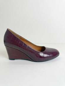 CUCCOO BIZCHIC Burgundy Crocodile Pattern Patent Leather Wedge Pumps, Retro, Fashionable And Versatile Commuting Style - Burgundy alligator pattern - View 18