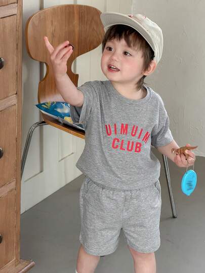 DAZY Toddler Boys' Summer New Korean Fashion Short Sleeve T-Shirt And Shorts 2-Piece Casual Outfit