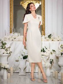 Modelyn 新款法式设计小众修身披肩肩3D立体花卉优雅紧身连衣裙 - 杏色 - 查看 6